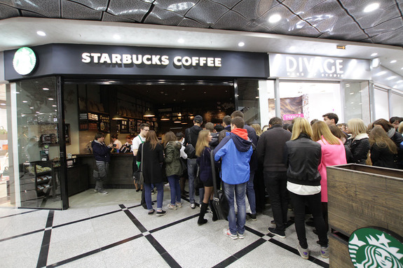 Дайджест новостей: В Екатеринбурге открывается Starbucks, авторынок рухнул на 31% 1