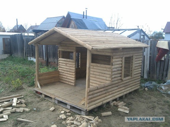 Детский домик на загородном участке своими руками / ЛАЙФХАК 12