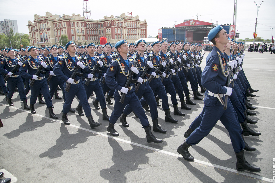 Фото с парада ростов