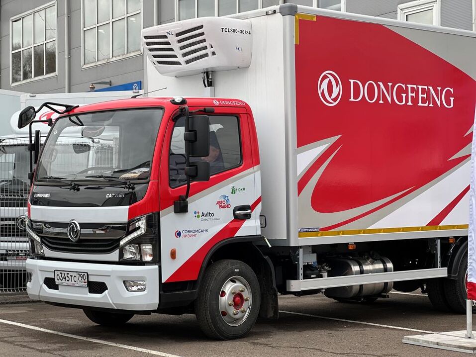 Dongfeng дилеры. Dongfeng z 55 n. Dongfeng 2024 тягач. Dongfeng фура. Орион Моторс.