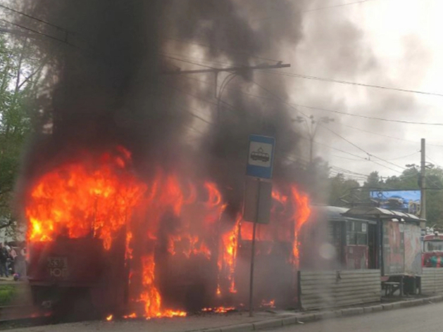 В Екатеринбурге загорелся трамвай, это уже второе ЧП за полгода. Когда будут менять?