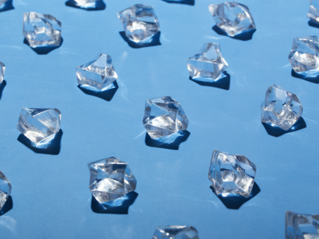Рынок российских алмазов обвалился на 11%. Снижаются добыча и экспорт

